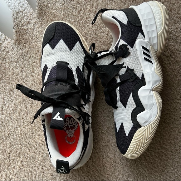 adidas Trae Young 1 - Picture 8 of 14